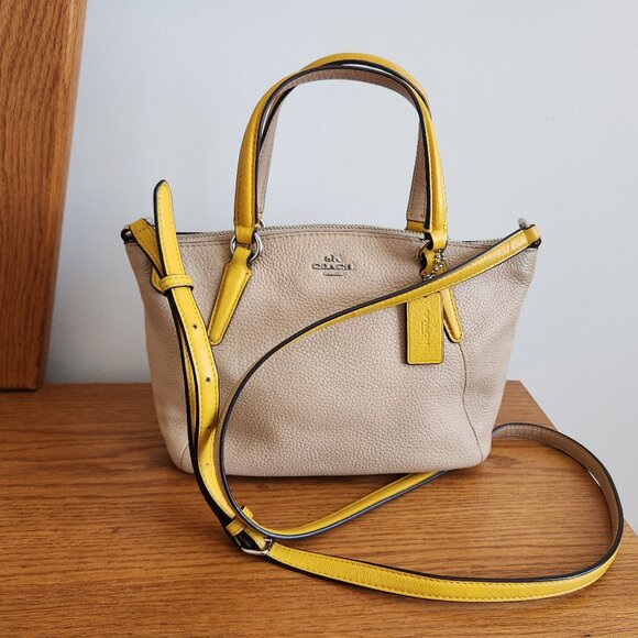 COACH BEIGE AND YELLOW PEBBLED LEATHER SMALL CROSSBODY BAG  S1780-F59853 - Picture 1 of 11